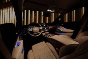 Luxury Car Scenting: Elevate Your Commute & Sanctuary