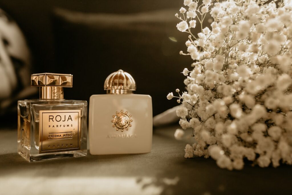 Curating Festive Aromas: Elegant Home Scenting - monochrome luxury festive aroma